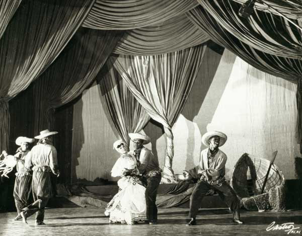 Katherine Dunham performing in Acaraje, ca. 1940. 